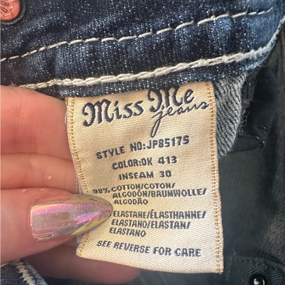 Miss Me Women's Embellished Denim Jeans - Picture 9 of 10